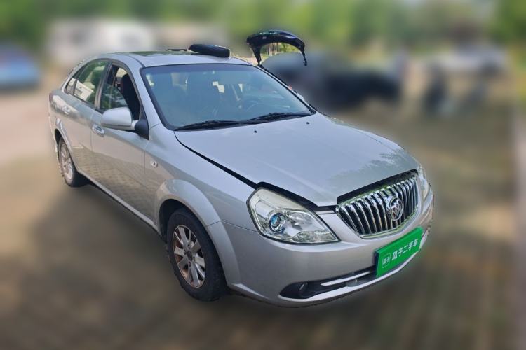 Used Buick Excelle 2013 1.5L Manual Classic Model Front Right 45 Deg