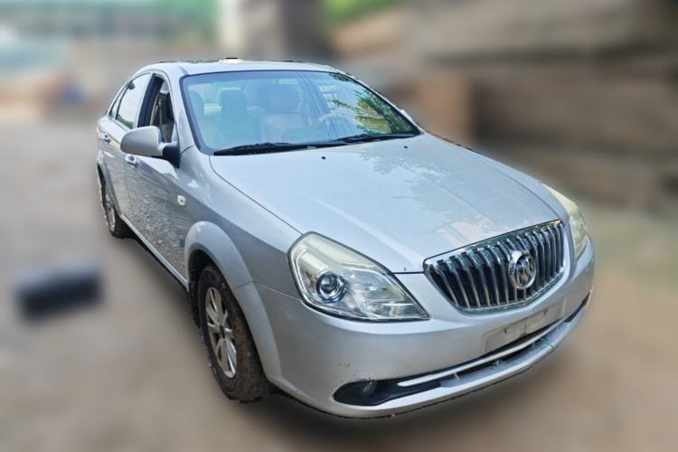 Used Buick Excelle 2013 1.5L Manual Classic Model Front Right 45 Deg