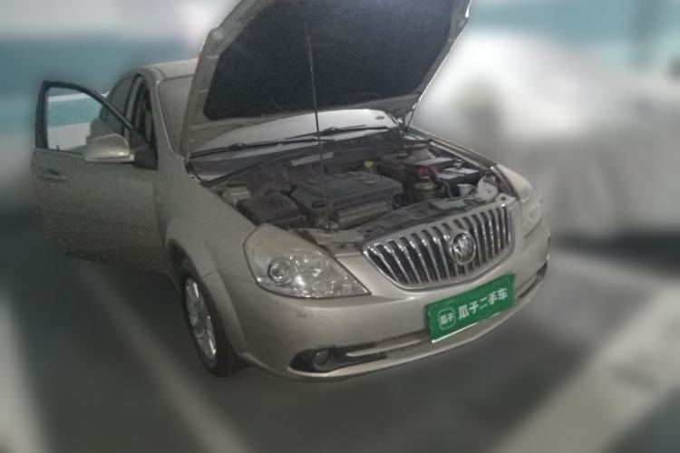 Used Buick Excelle 2013 1.5L Automatic Classic Model Front Right 45 Deg