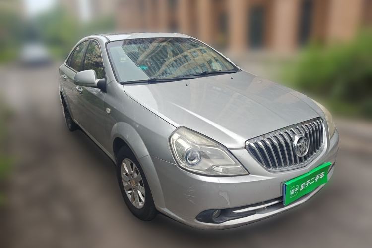 Used Buick Excelle 2013 1.5L Manual Classic Model Front Right 45 Deg