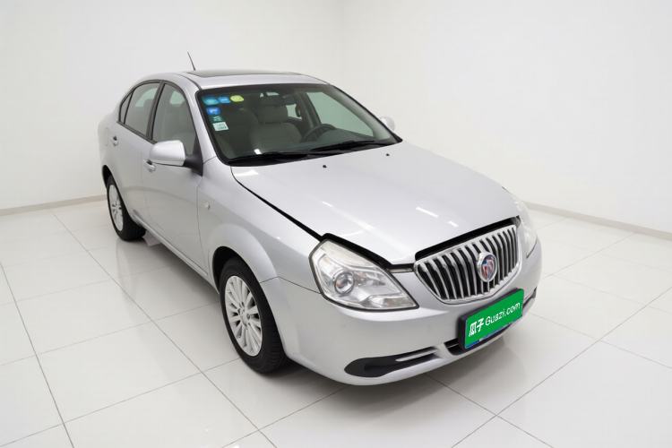 Used Buick Excelle 2013 1.5L Manual Classic Model Front Right 45 Deg
