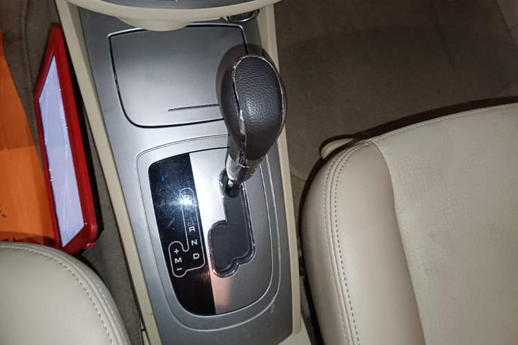 Used Buick Excelle 2013 1.5L Automatic Classic Model Gear Lever