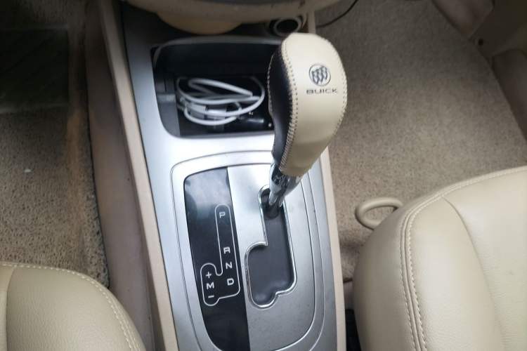 Used Buick Excelle 2013 1.5L Automatic Classic Model Gear Lever
