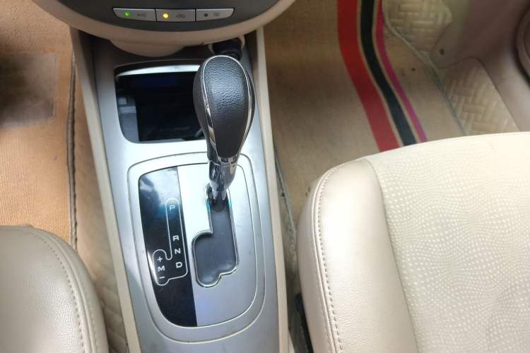 Used Buick Excelle 2013 1.5L Automatic Classic Model Gear Lever