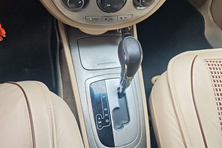Used Buick Excelle 2013 1.5L Automatic Classic Model Gear Lever
