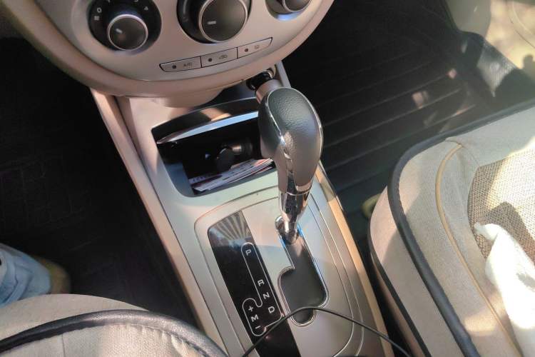 Used Buick Excelle 2013 1.5L Automatic Classic Model Gear Lever