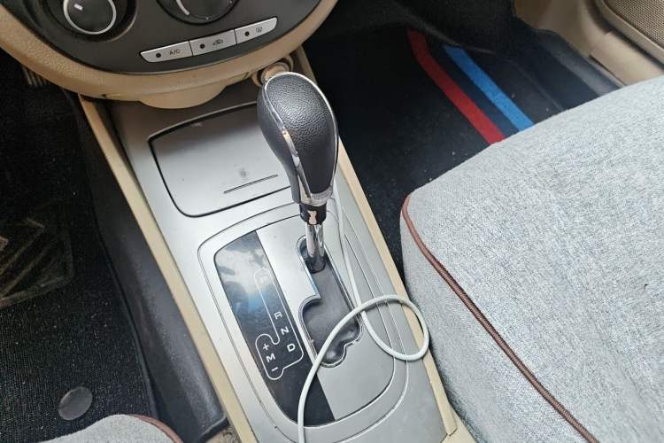Used Buick Excelle 2013 1.5L Automatic Classic Model Gear Lever