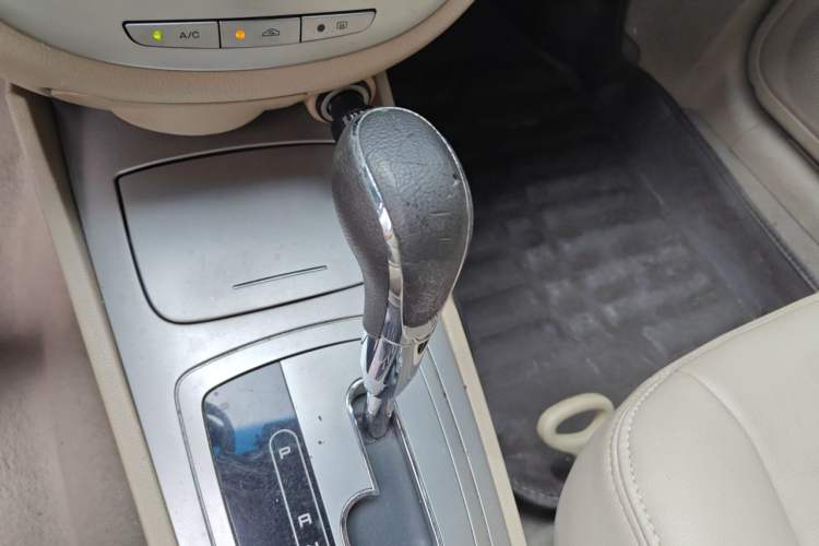 Used Buick Excelle 2013 1.5L Automatic Classic Model Gear Lever