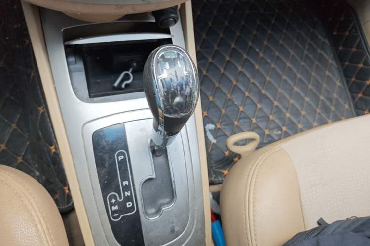 Used Buick Excelle 2013 1.5L Automatic Classic Model Gear Lever