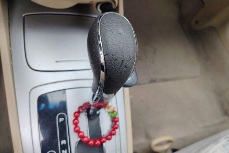 Used Buick Excelle 2013 1.5L Automatic Classic Model Gear Lever