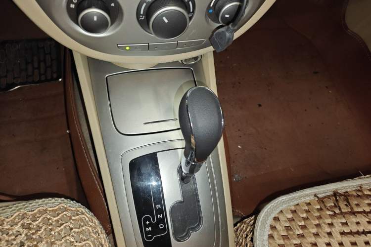 Used Buick Excelle 2013 1.5L Automatic Classic Model Gear Lever
