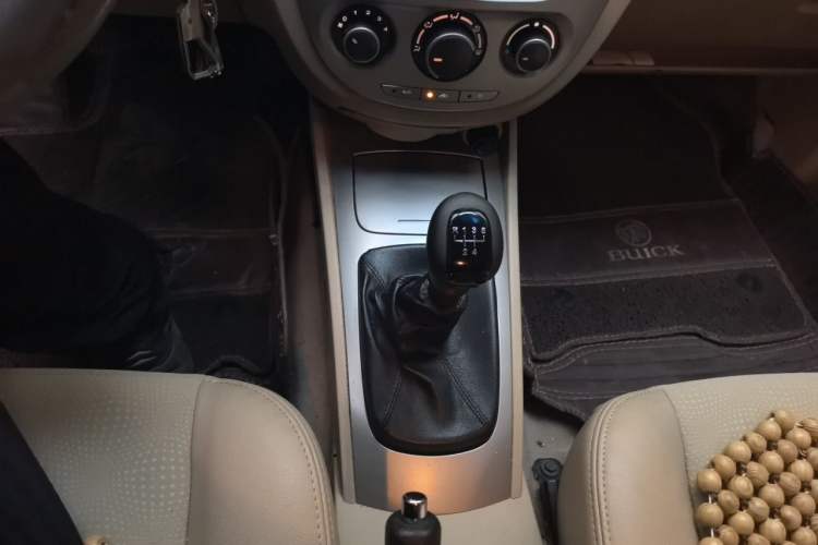 Used Buick Excelle 2013 1.5L Automatic Classic Model Gear Lever