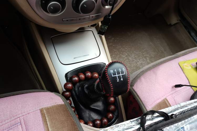 Used Buick Excelle 2013 1.5L Manual Classic Model Gear Lever