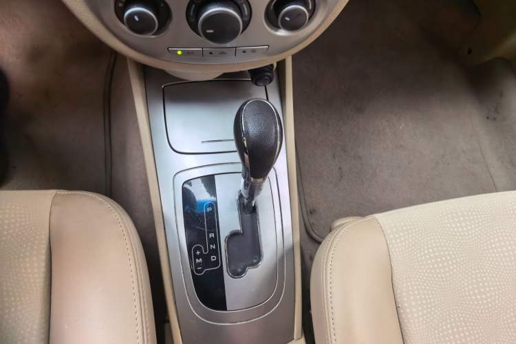 Used Buick Excelle 2013 1.5L Automatic Classic Model Gear Lever