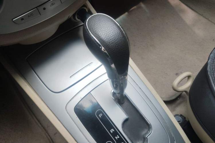 Used Buick Excelle 2013 1.5L Automatic Classic Model Gear Lever