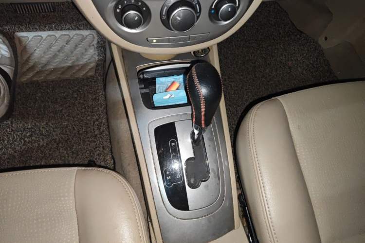 Used Buick Excelle 2013 1.5L Automatic Classic Model Gear Lever