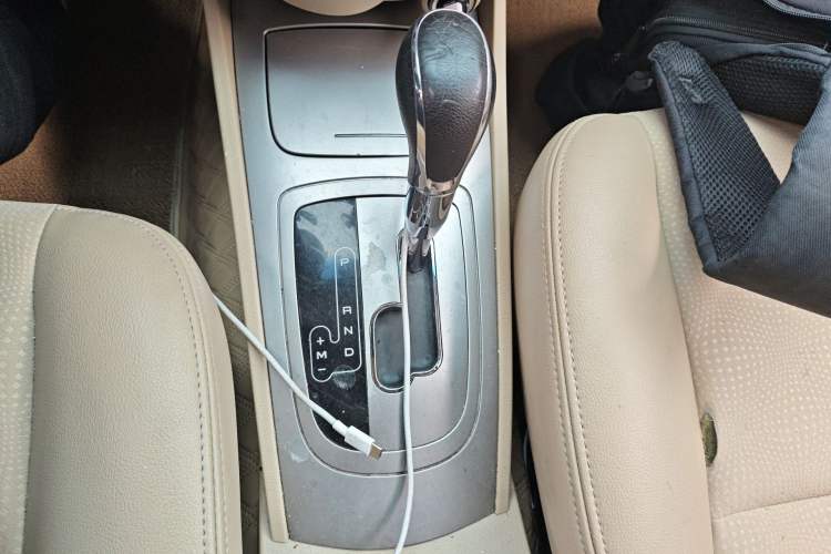 Used Buick Excelle 2013 1.5L Automatic Classic Model Gear Lever