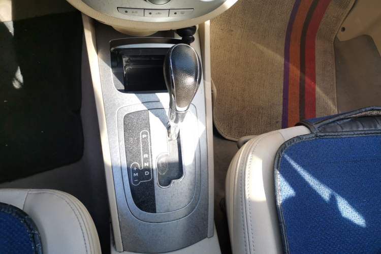 Used Buick Excelle 2013 1.5L Automatic Classic Model Gear Lever