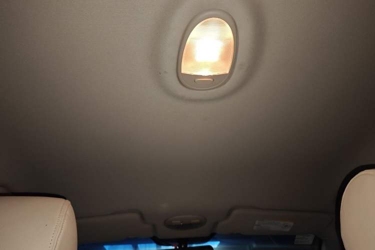 Used Buick Excelle 2013 1.5L Automatic Classic Model Headliner