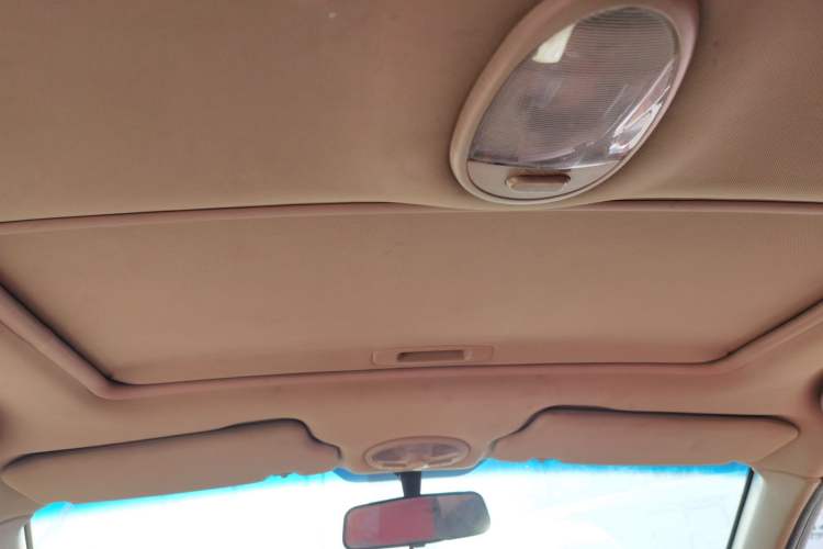 Used Buick Excelle 2013 1.5L Manual Classic Model Headliner