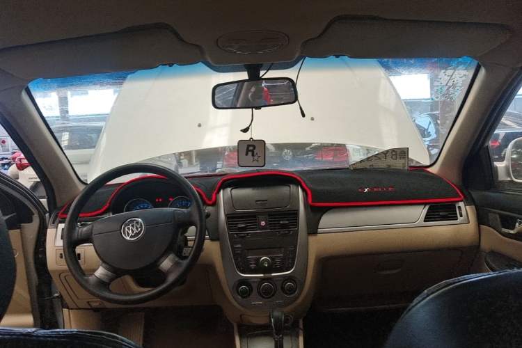 Used Buick Excelle 2013 1.5L Automatic Classic Model Headliner