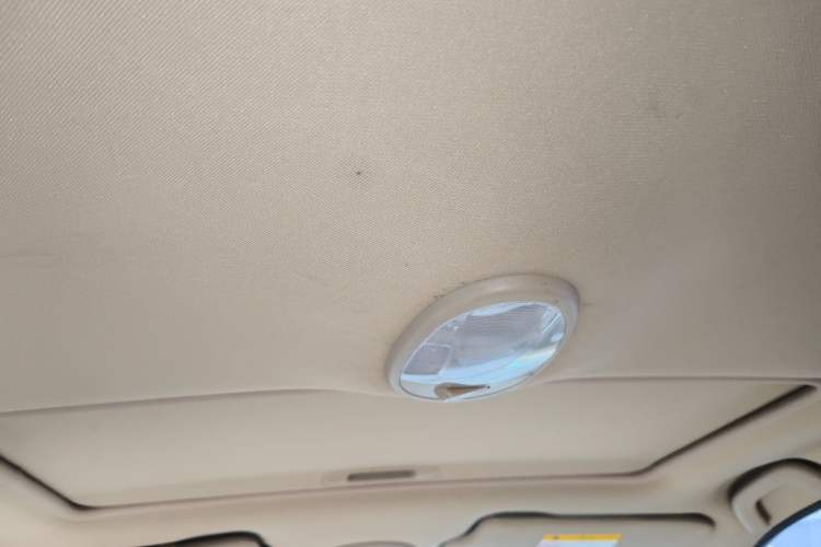 Used Buick Excelle 2013 1.5L Manual Classic Model Headliner