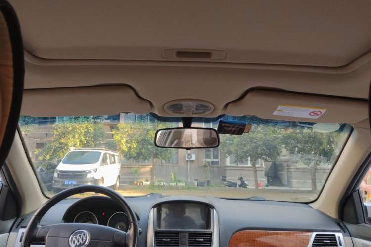 Used Buick Excelle 2013 1.5L Automatic Luxury Model Headliner