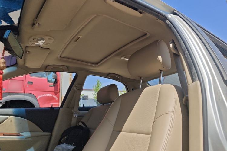 Used Buick Excelle 2013 1.5L Manual Luxury Model Headliner