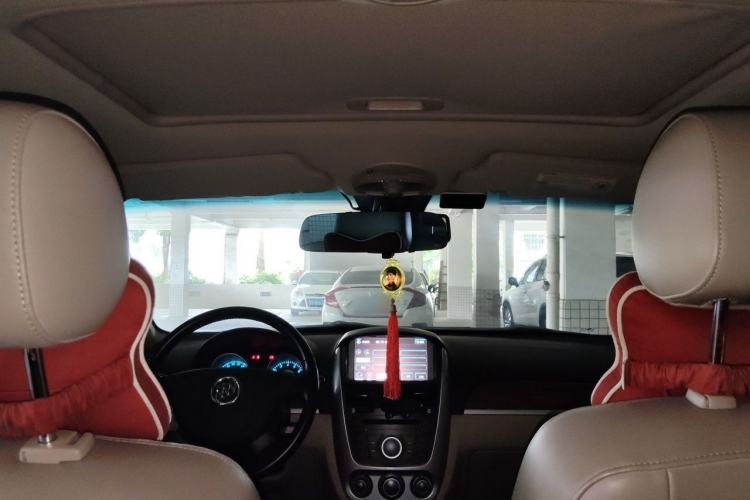 Used Buick Excelle 2013 1.5L Manual Luxury Model Headliner