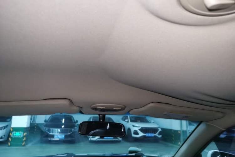Used Buick Excelle 2013 1.5L Automatic Classic Model Headliner