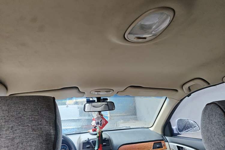 Used Buick Excelle 2013 1.5L Automatic Classic Model Headliner
