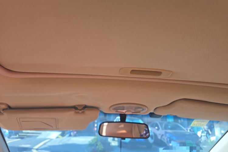 Used Buick Excelle 2013 1.5L Manual Classic Model Headliner