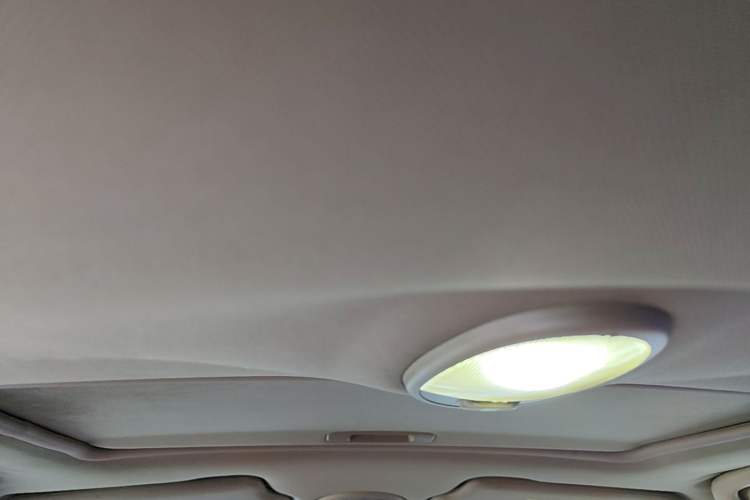 Used Buick Excelle 2013 1.5L Manual Classic Model Headliner