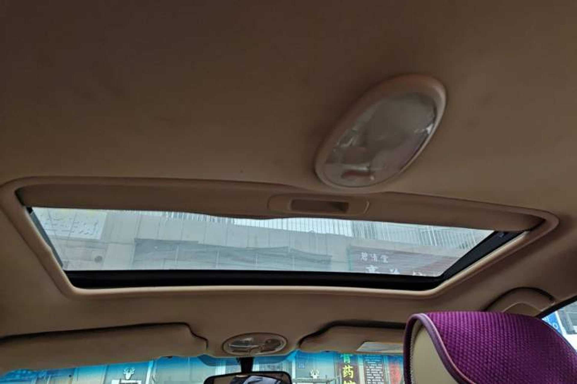 Used Buick Excelle 2013 1.5L Manual Classic Model Headliner