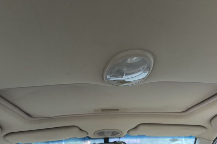 Used Buick Excelle 2013 1.5L Manual Luxury Model Headliner