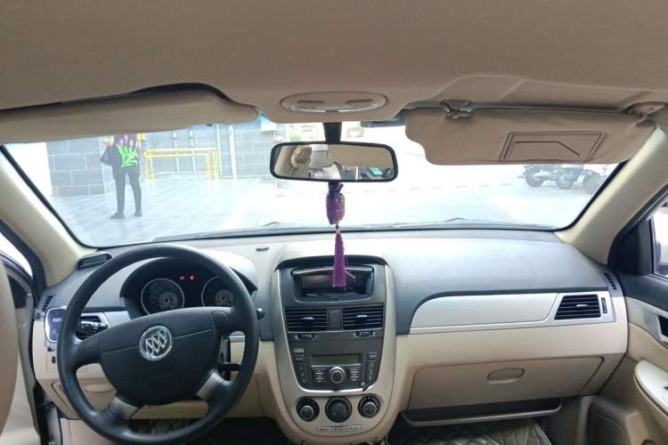 Used Buick Excelle 2013 1.5L Automatic Classic Model Headliner