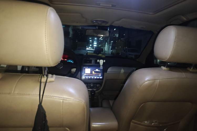 Used Buick Excelle 2013 1.5L Manual Classic Model Headliner