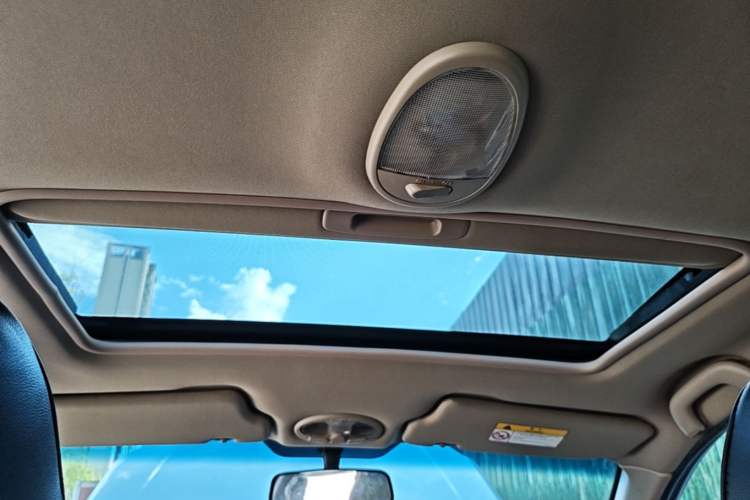 Used Buick Excelle 2013 1.5L Manual Classic Model Headliner