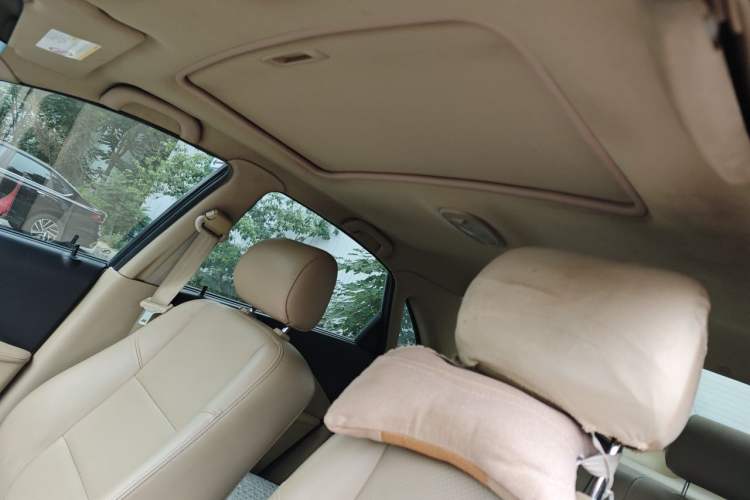 Used Buick Excelle 2013 1.5L Automatic Luxury Model Headliner