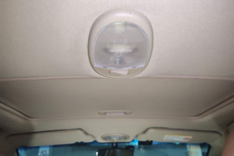 Used Buick Excelle 2013 1.5L Manual Classic Model Headliner