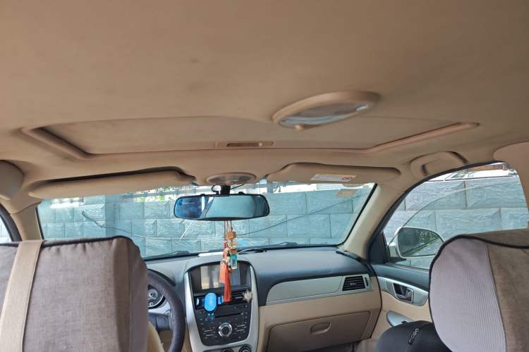 Used Buick Excelle 2013 1.5L Manual Classic Model Headliner