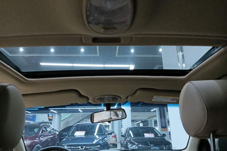 Used Buick Excelle 2013 1.5L Automatic Luxury Model Headliner