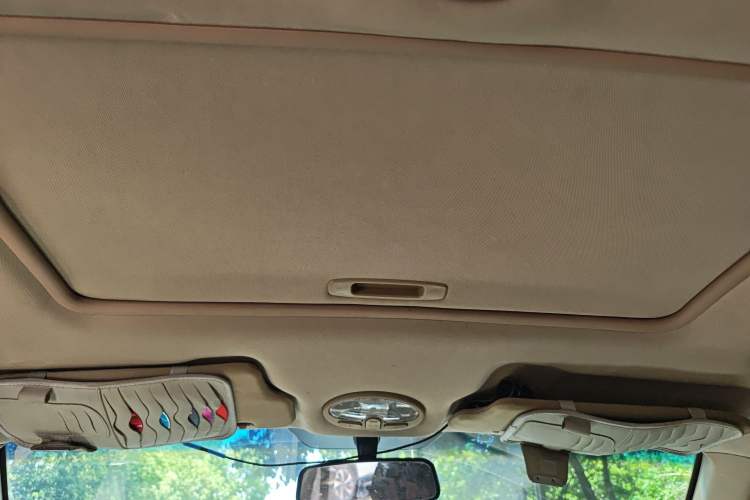 Used Buick Excelle 2013 1.5L Manual Classic Model Headliner