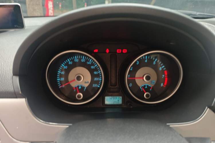 Used Buick Excelle 2013 1.5L Manual Classic Model Instrument Cluster
