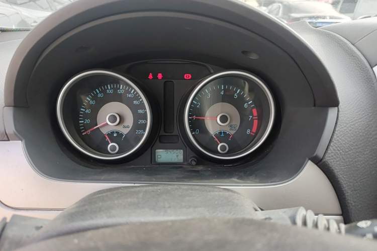 Used Buick Excelle 2013 1.5L Automatic Classic Model Instrument Cluster