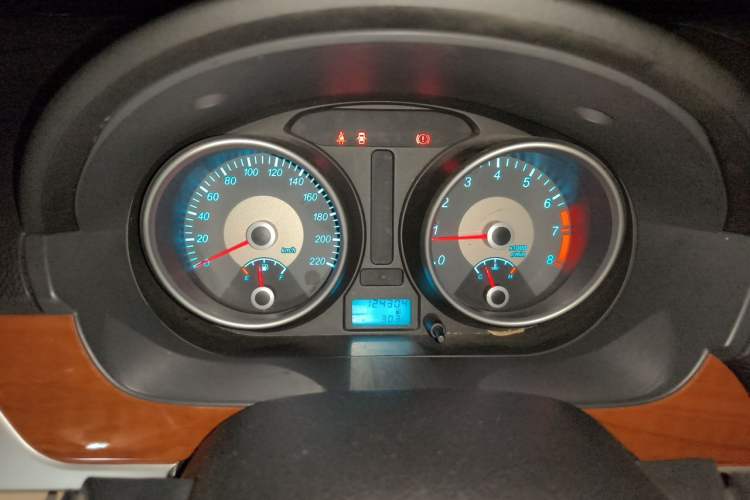 Used Buick Excelle 2013 1.5L Manual Luxury Model Instrument Cluster