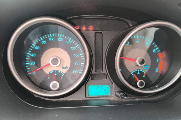 Used Buick Excelle 2013 1.5L Manual Classic Model Instrument Cluster