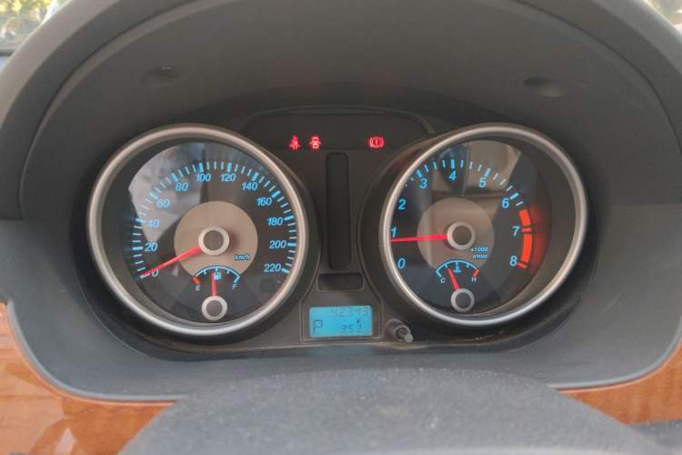 Used Buick Excelle 2013 1.5L Automatic Luxury Model Instrument Cluster