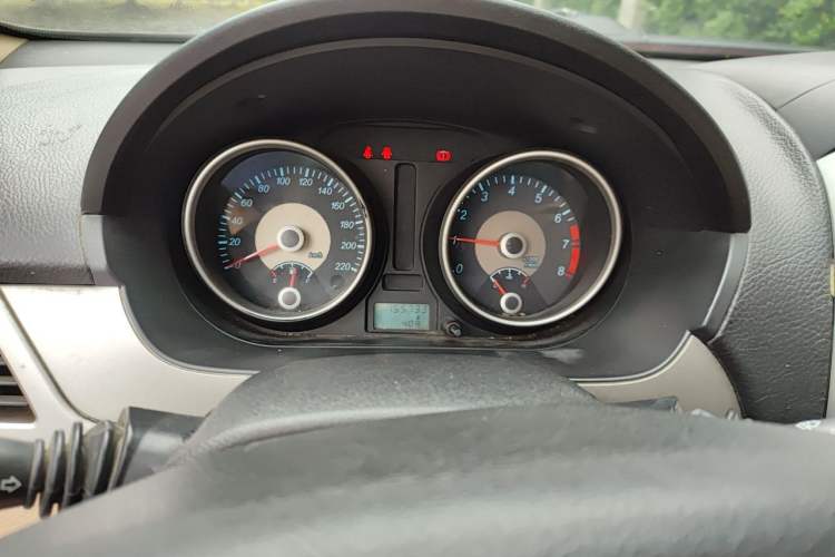 Used Buick Excelle 2013 1.5L Manual Classic Model Instrument Cluster