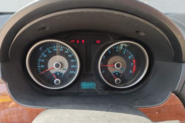 Used Buick Excelle 2013 1.5L Manual Luxury Model Instrument Cluster